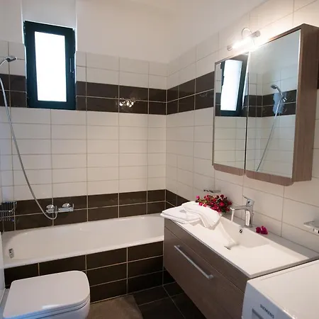 Pearl Mansions Villa Nikiana