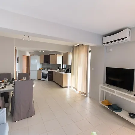 Villa Pearl Mansions Nikiana