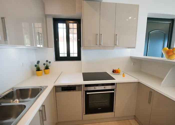 Pearl Mansions * 니키아나