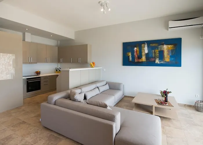 Pearl Mansions Villa *